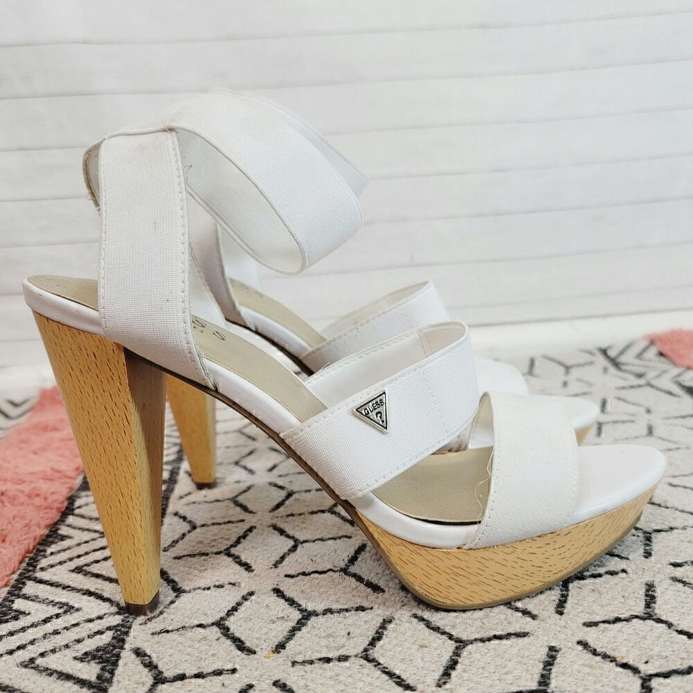 GUESS NETTA STRAPPY HEELS IN WHITE, SZ 9